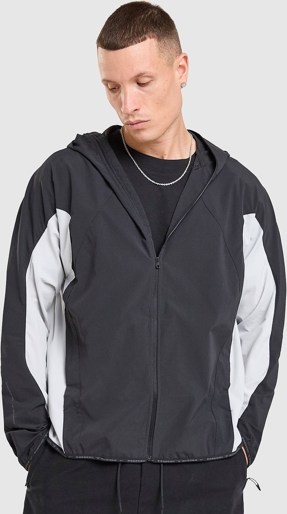 Nike Tech Sun Shell Jacket - Svart