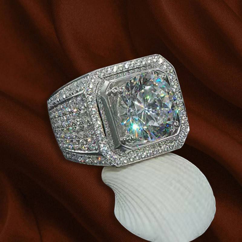 Zircon Ring With Shock Absorbing Spring Structure