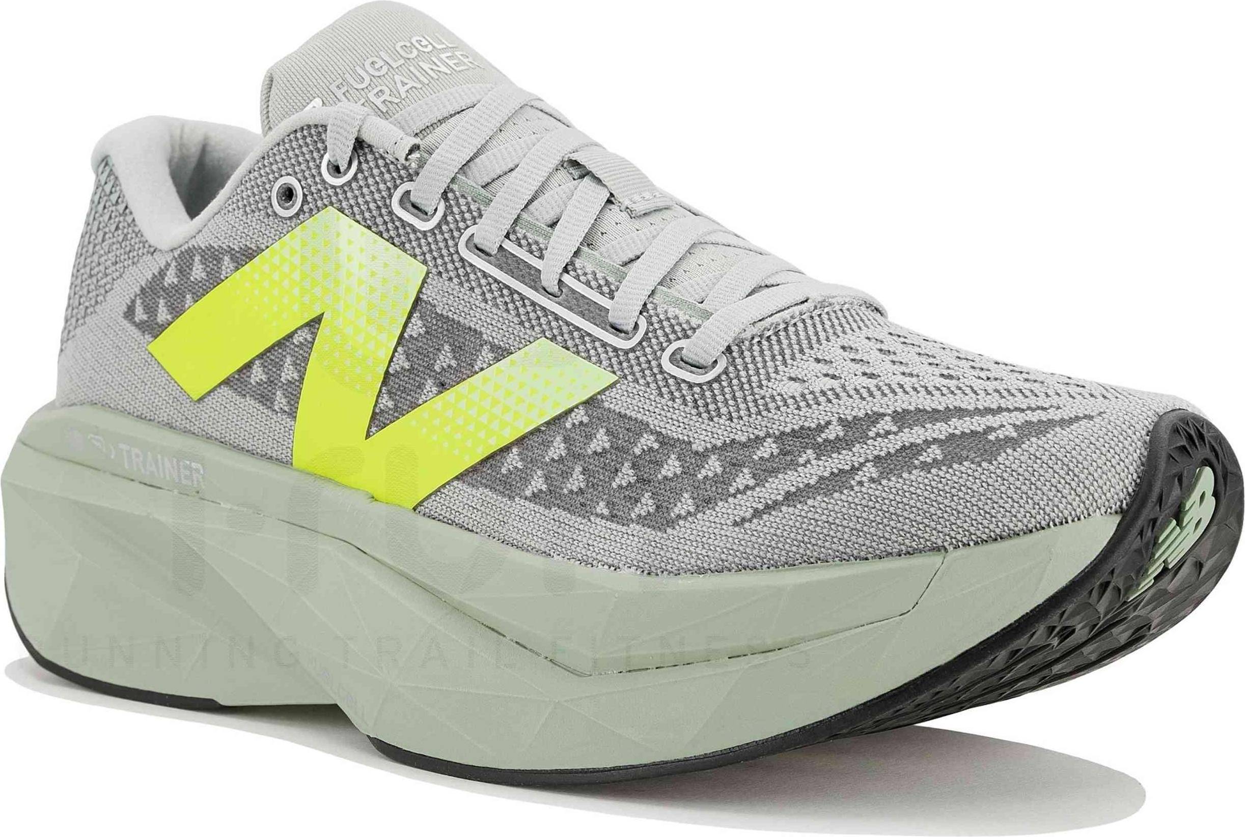New Balance FuelCell SuperComp Trainer V3