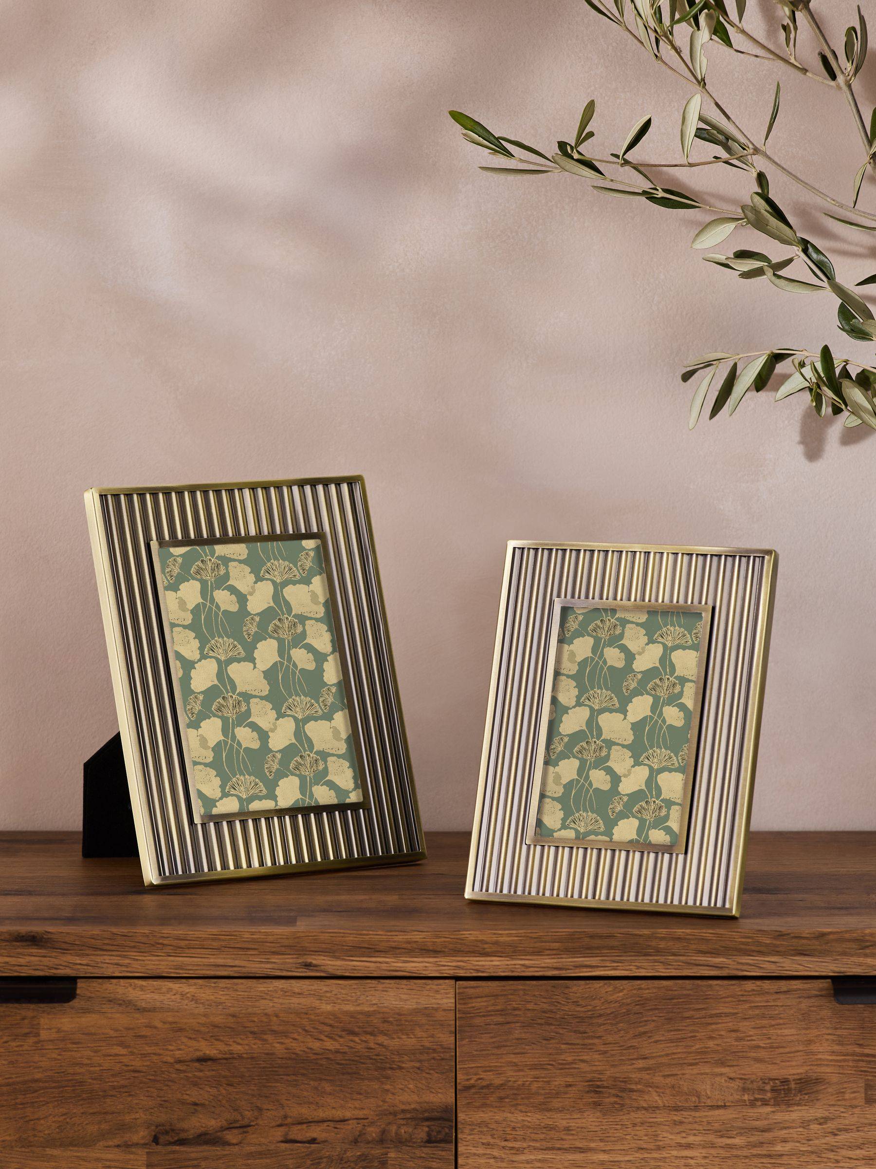 NEXT Gold Hollis Ribbed Metal Photo Frame Ram