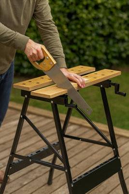 B&Q Foldable Work Bench With Vice