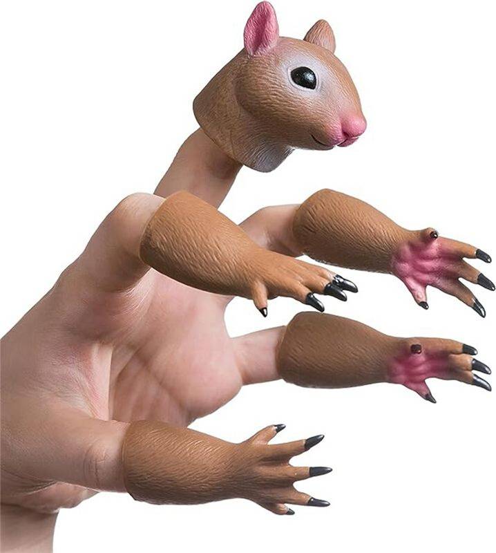 E Squirrel Finger Puppet Set