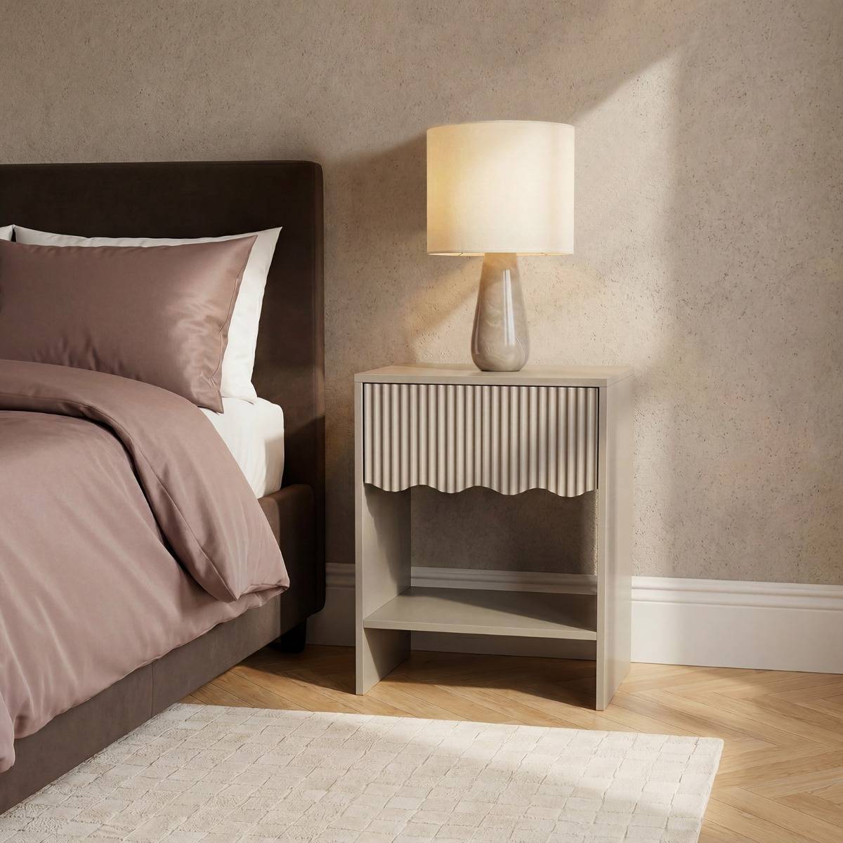 OHS Ribbed Scallop 1-Drawer Bedside Table Bedside Table