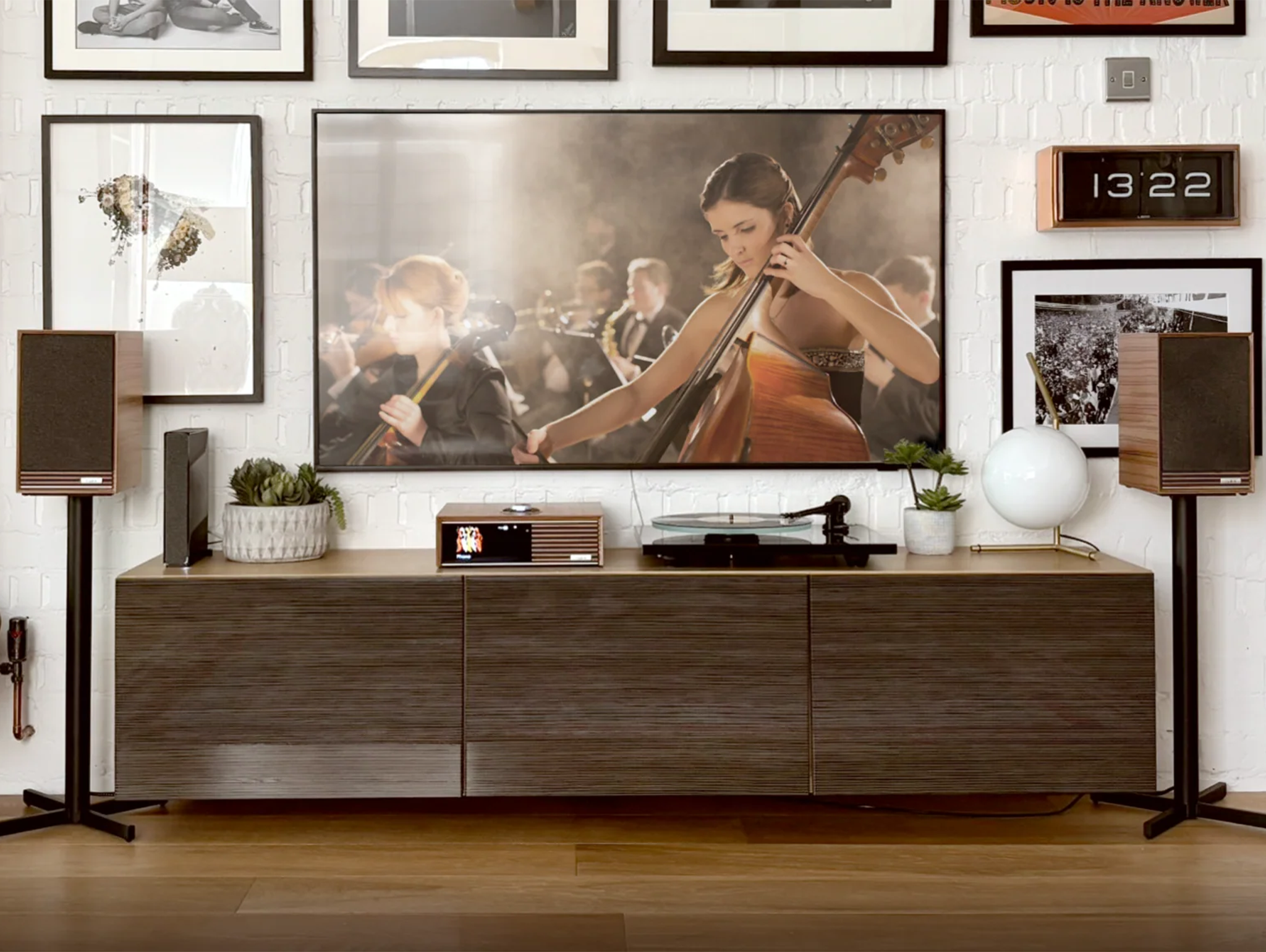 Ruark R610 Music Console - Brown