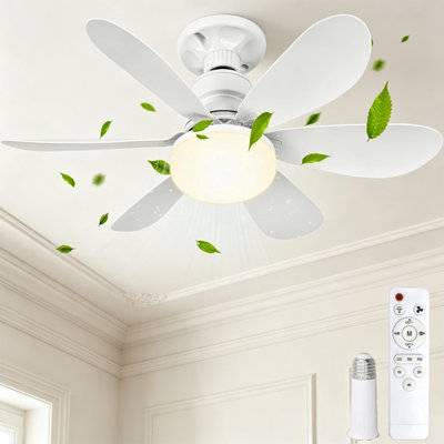 B&Q Socket Fan Light With Remote