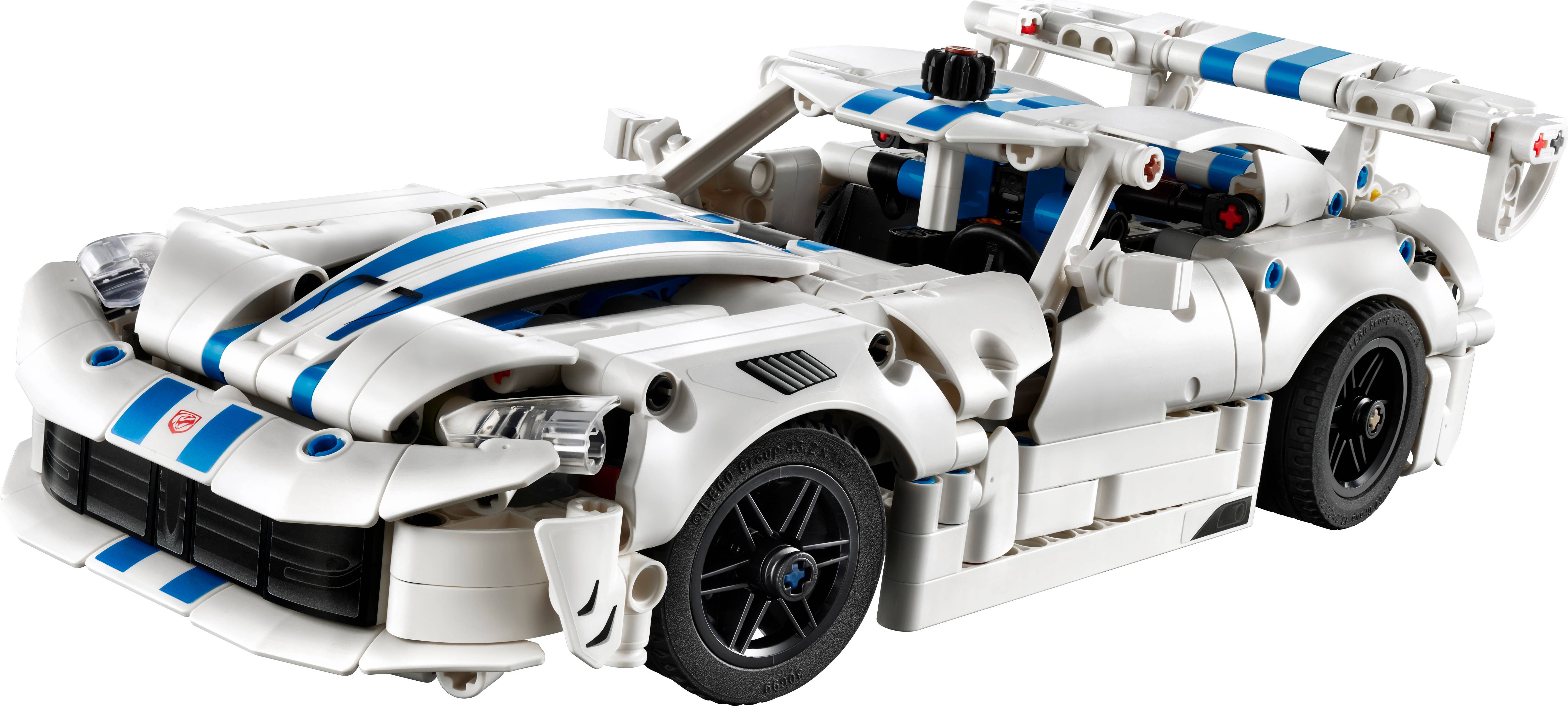 LEGO GTS-R Sports Car Set 805 Pieces