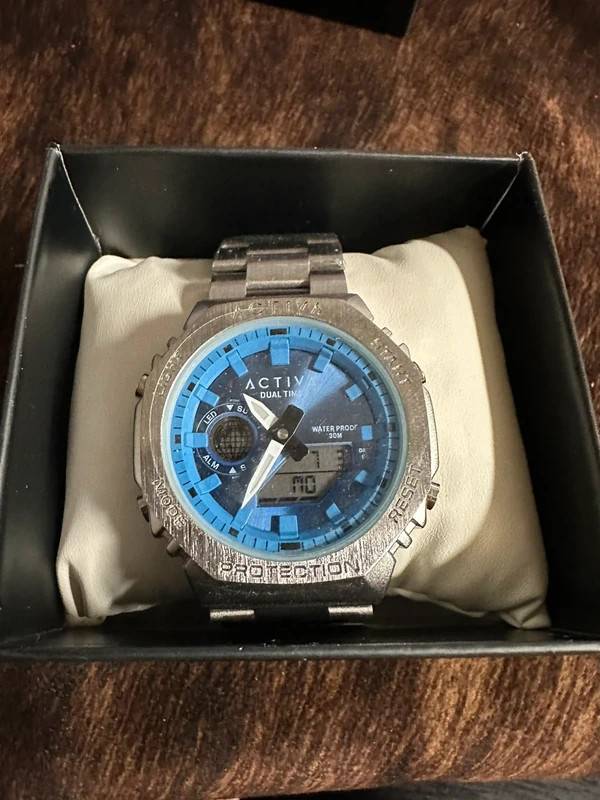 Metal Watch Brand New In The Box