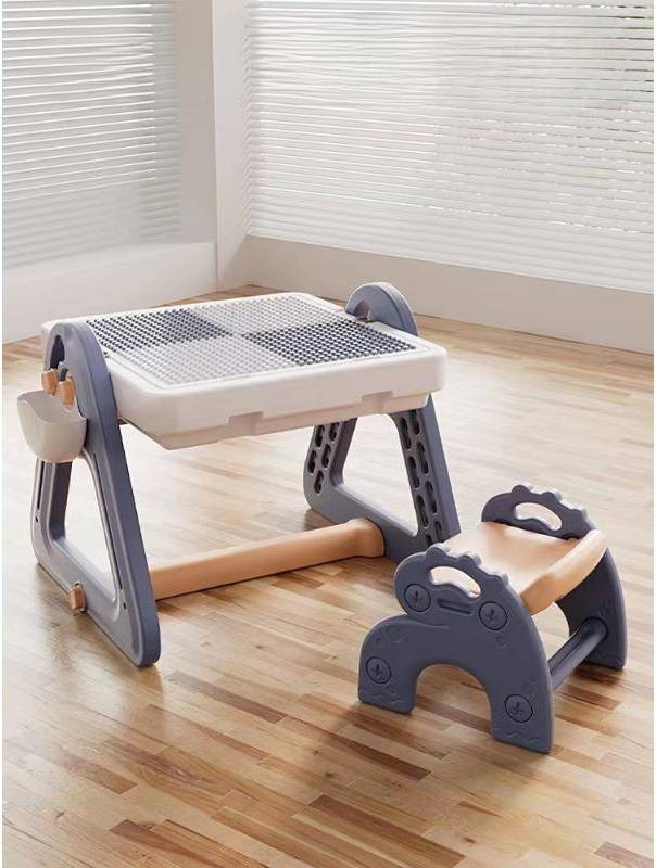 Plastic kids table and chairs Multifunctional Building Block Table