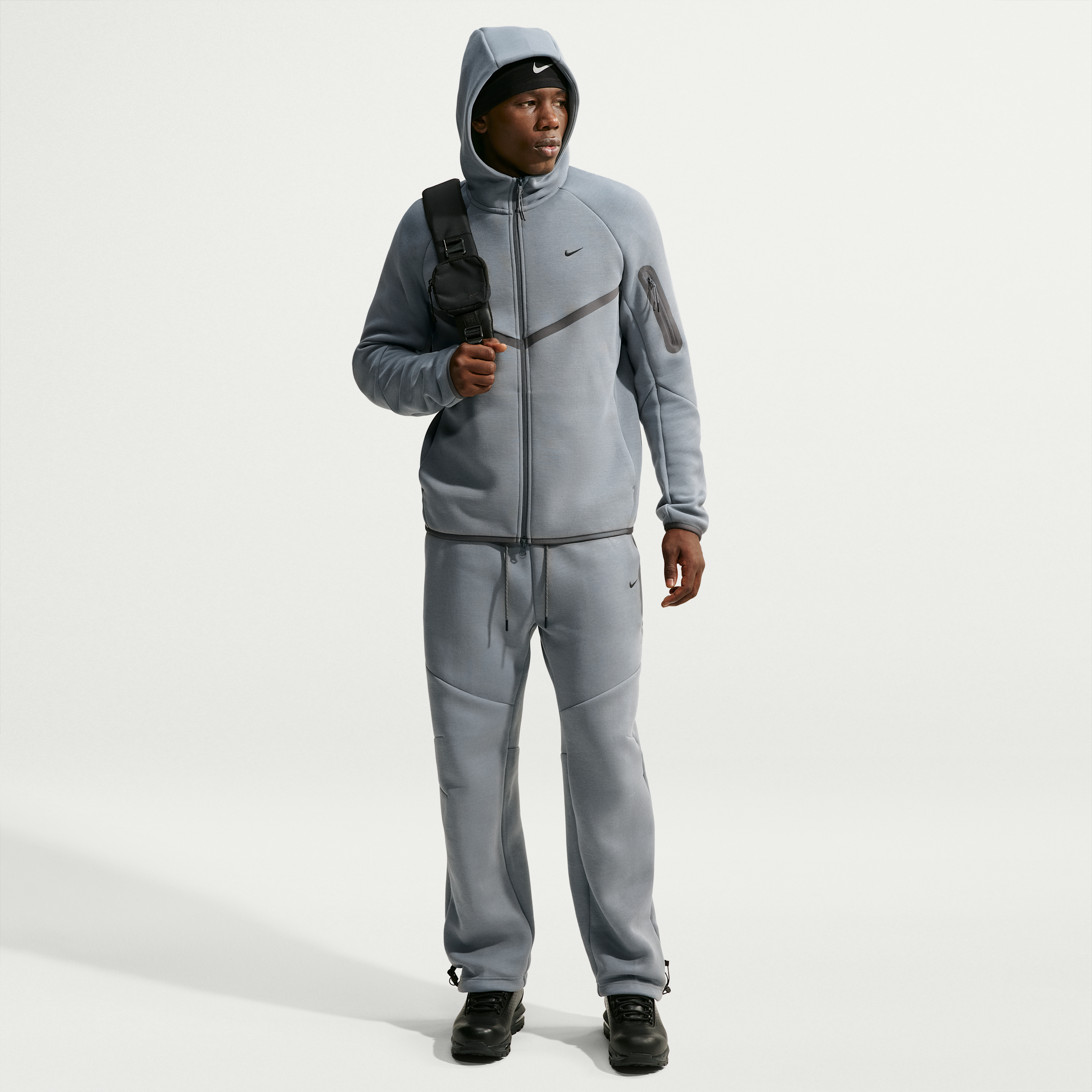 Nike Tech Grå