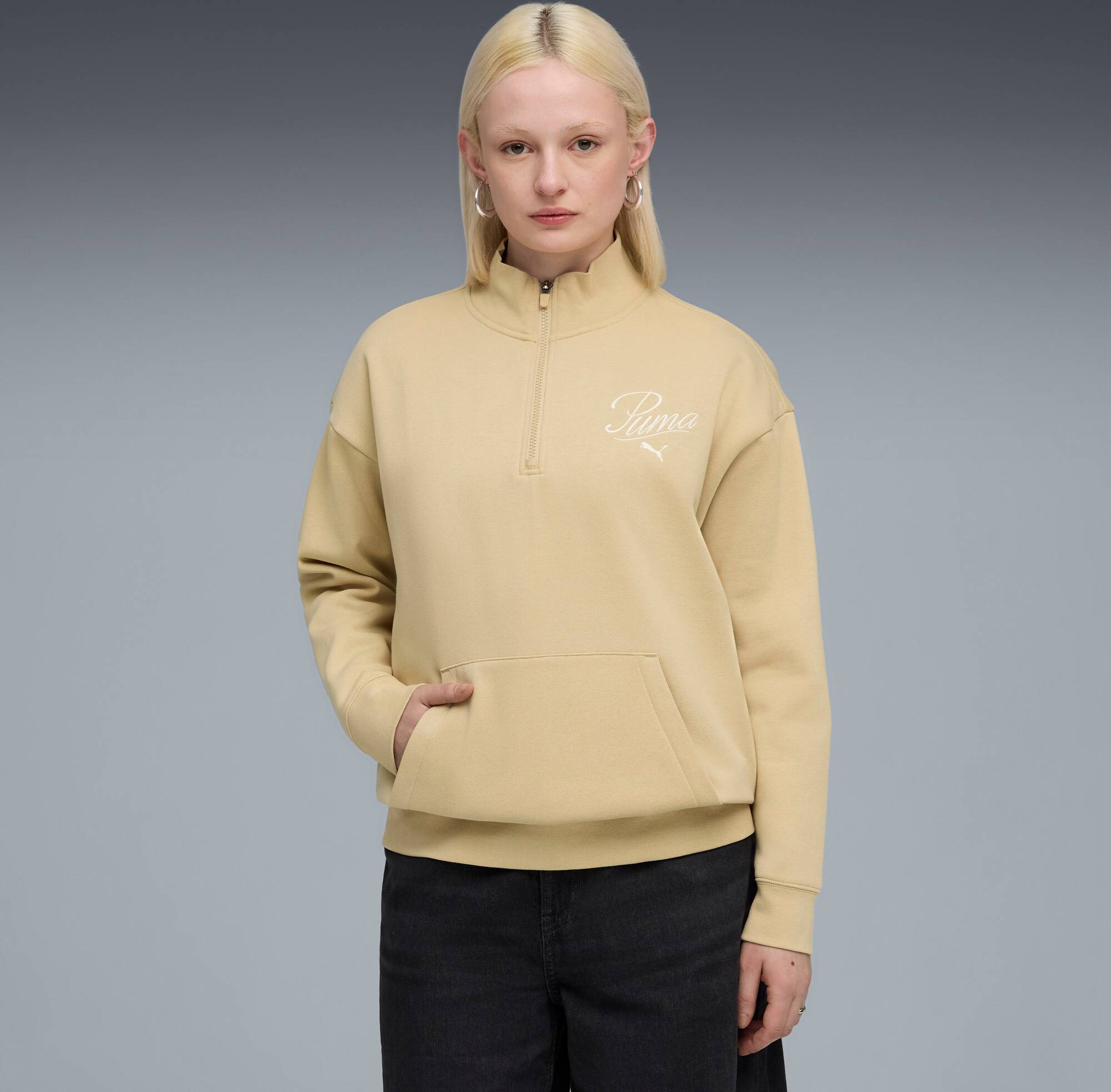 Puma Essentials Script Relaxed High-Neck Half-Zip Crew Sweatshirt - Pebble Path