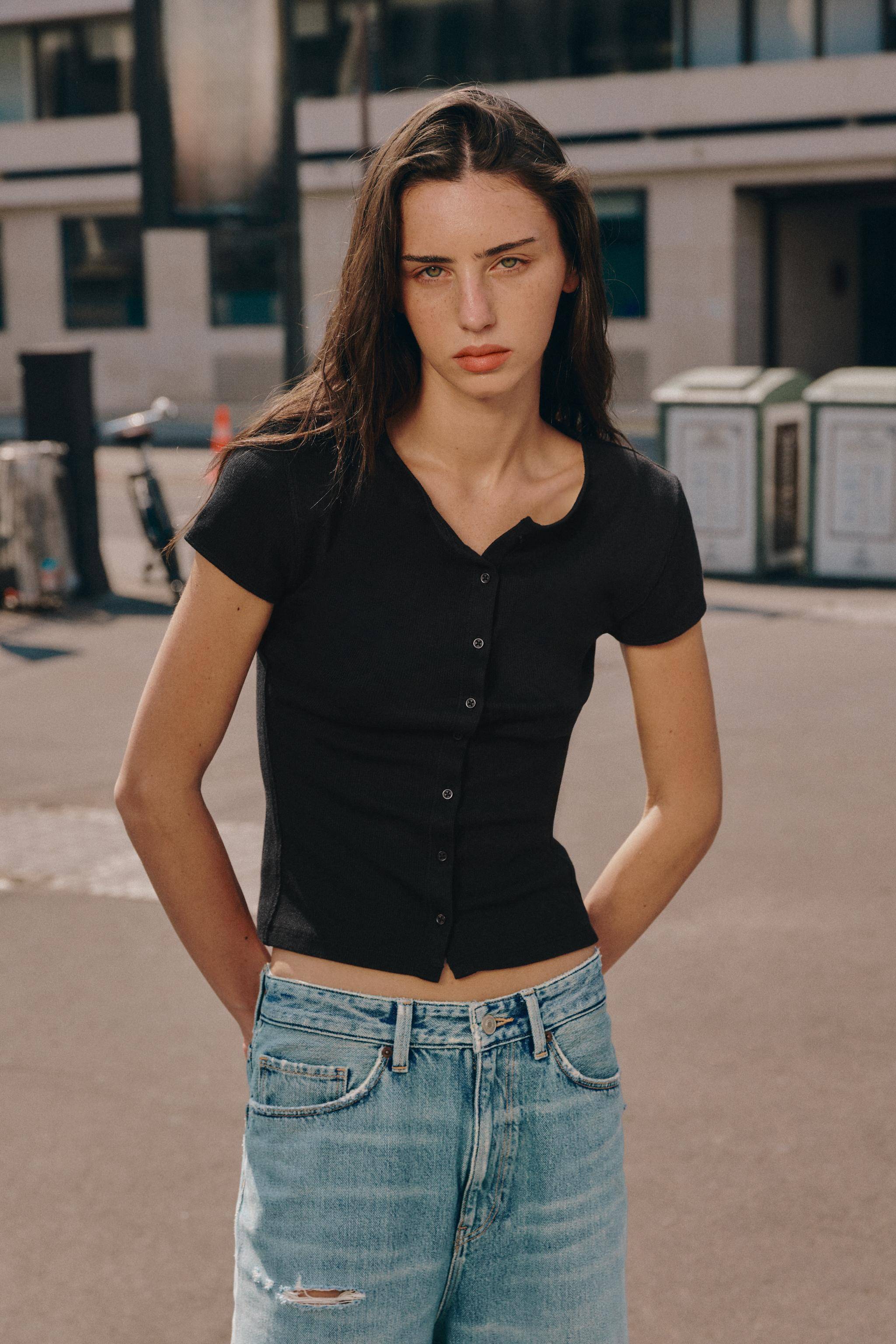 Buttoned Ribbed T-Shirt