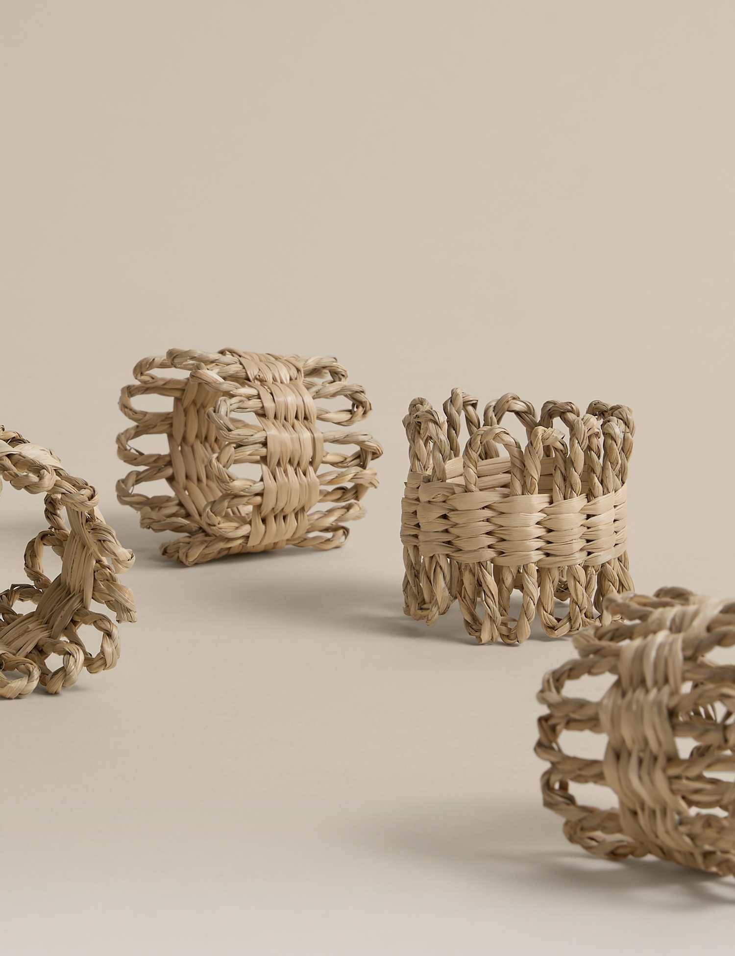 4 Pack Rattan Flower Napkin Rings Natural