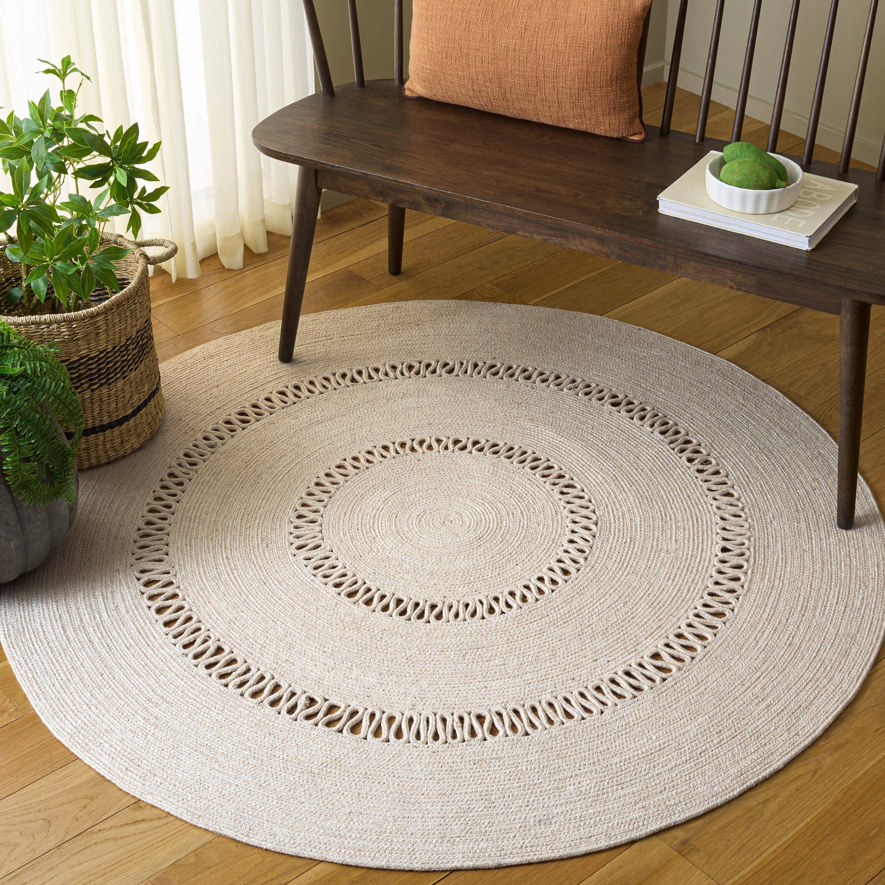 Safavieh Braided 4' Round Solid Round Rug Polyester Beige