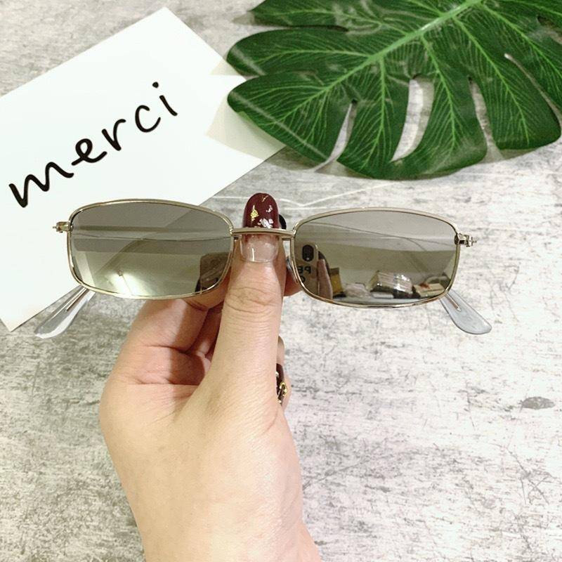 Yiran Spectacle Frame Rectangular Sunglasses