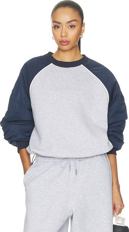 On Zendaya Oversized Rundhalsshirt - Navy