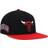 Mitchell & Ness Bulls Side Core 2.0 Snapback ONESIZE