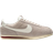 Nike Cortez SE Suede M - College Grey/Dark Team Red/Coconut Milk/Sail