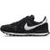 NIKE Internationalist W - Black/Dark Smoke Grey/White