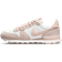 NIKE Internationalist W - Summit White/Fossil Stone/Light Madder Root/Atmosphere