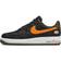 NIKE Air Force 1 '07 LV8 M - Black/Rough Green/White/Total Orange