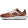 Nike Pegasus 40 Texas M - White/Desert Orange/Anthracite