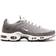 NIKE Air Max Plus SE M - Flat Pewter/Photon Dust/Black/White