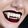 MikaMax Blodsugande Vampyrtänder