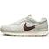 Nike Venture Runner Damenschuh Grau