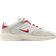 NIKE SB Vertebrae M - Summit White/Phantom/Sail/University Red