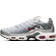 Nike Air Max Plus W - Metallic Silver/Cool Grey/Wolf Grey/University Red