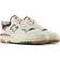 New Balance Off White/brown Kurzarmschuhe Weiß