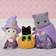 Sylvanian Families Coffret Halloween 3 Figurines Déguisées Mobilier et Goûter d'Halloween Noir