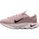 Nike Motiva Premium W - Pink Oxford/Particle Pink/Light Soft Pink/Anthracite