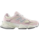 New Balance 9060 para Mujer - Pink
