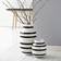 Kähler H20 cm Omaggio Originaldesign mit handgemalte Streifen schwarz Vase 20cm