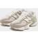 New Balance 9060 W - Arid Stone/Rose Sugar