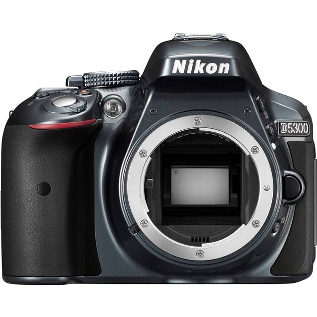 NIKON D5300 Body Black + EN-EL14A Battery