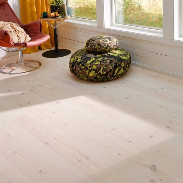 Parkettgolv Berg & Berg Norrlandsfuru Extra Vit 1-Stav 2,84M²