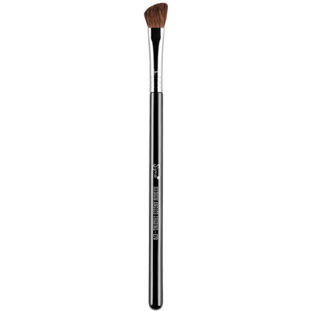 Sigma Beauty E70 Medium Angled Shading Brush