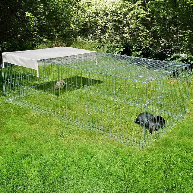 Kerbl Metal Run with escape barrier - 200 x 100 x 60 cm (L x W x H)