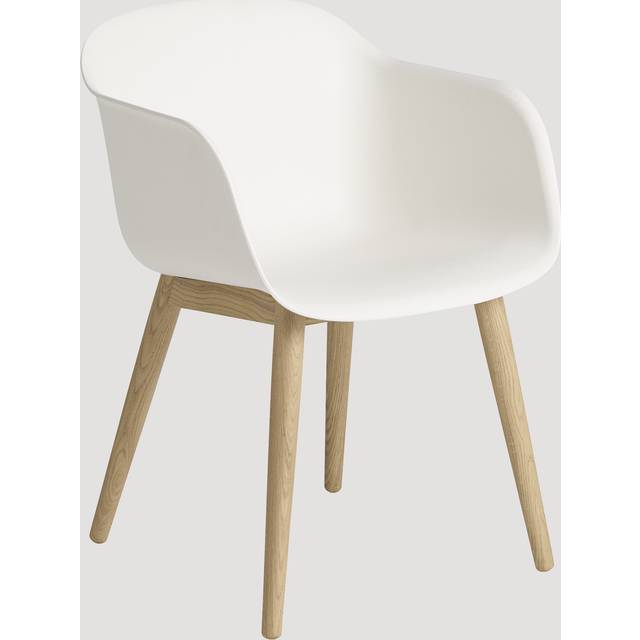 Muuto Fiber Armchair med träben Black-Stained dark brown - Svart