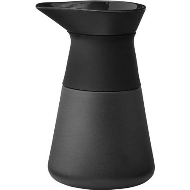 Stelton - Theo Milk Jug 0.4L - schwarz/matt/LxH 10x15cm/0,4L/Griff aus Silikon - black (14.5 x &#8960;9.0cm)