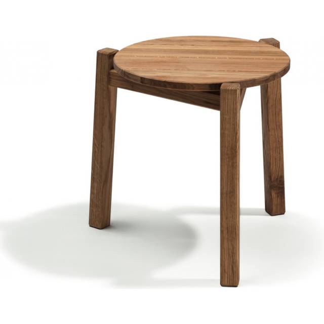 Skargaarden - Djurö Lounge Table Ø:40 cm - Småbord &amp; Sidobord utomhus - Matilda Lindblom - Träfärgad - Trä