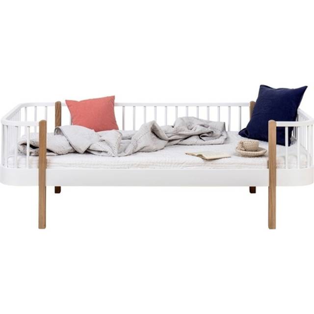 Oliver Furniture Contemporary Wood Original Kids Day Bed - White