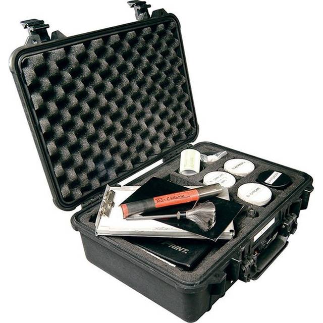 Peli™ 1500 Protective Case Black with Foam