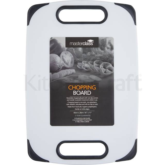 MasterClass Medium Non-Slip Polyethylene Cutting Board (27.9 cm x 40.7 cm)