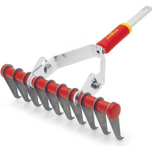 Wolf Moss Removal Rake