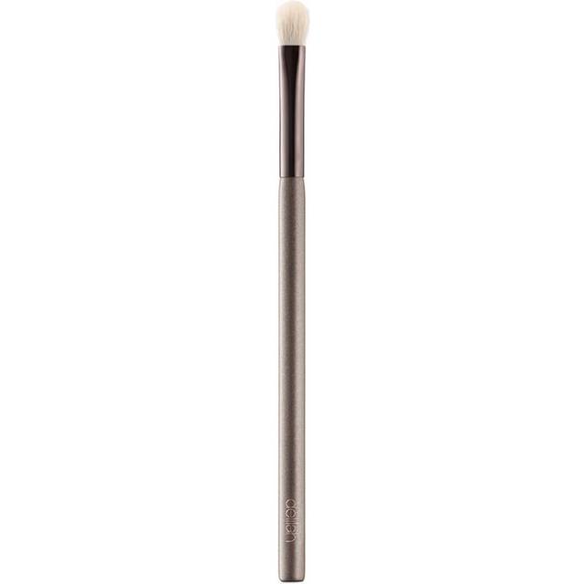 Delilah Eyeshadow Brush