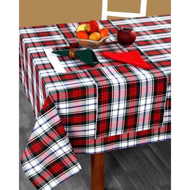 Homescapes Cotton Christmas Macduff Tartan Tablecloth, 54 x 90 Inches - Red