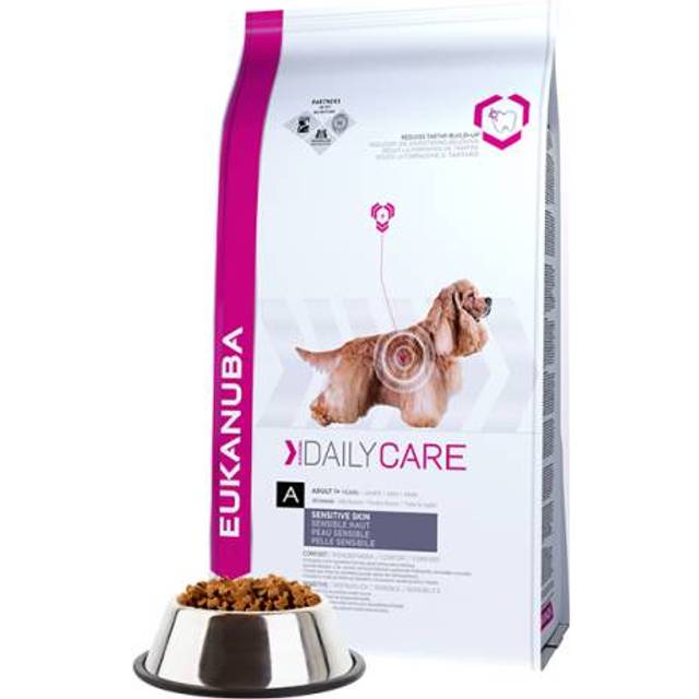 Eukanuba Daily Care Sensitive Skin hundfoder – torrfoder för hundar med känslig hud, horoallergent foder med fisk, 2,3 kg